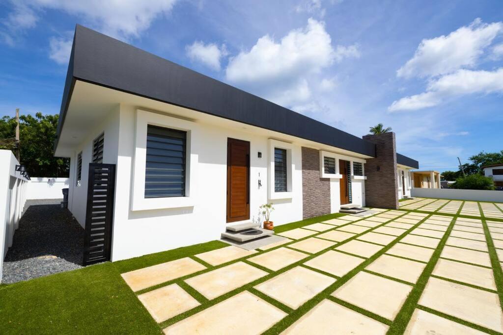 Ramey Cir D, Near Airport, Beaches W/King Bed. Aguadilla Luaran gambar