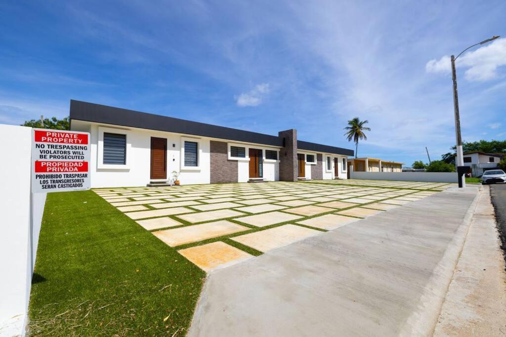 Ramey Cir D, Near Airport, Beaches W/King Bed. Aguadilla Luaran gambar